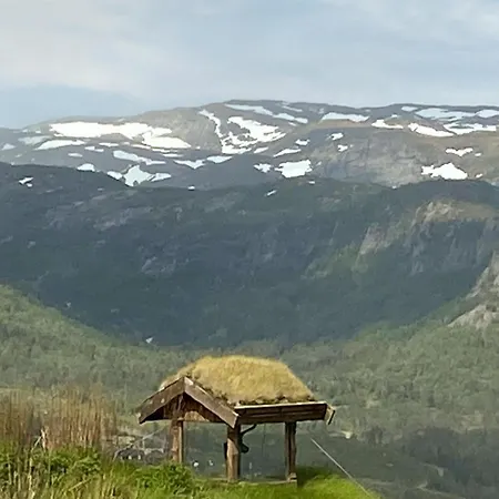 Semesterbostad 4 Bedroom Lovely In