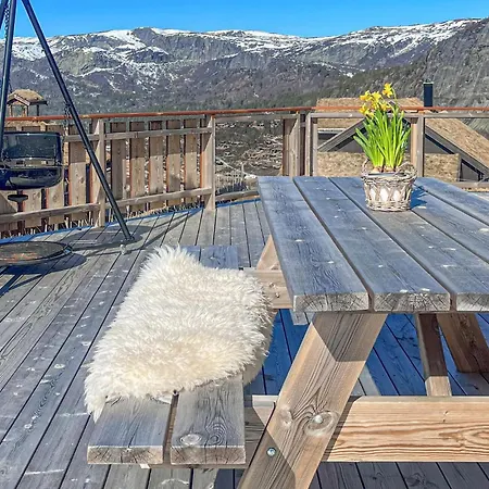 4 Bedroom Lovely In Rysstad