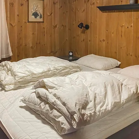 4 Bedroom Lovely In Nyaraló