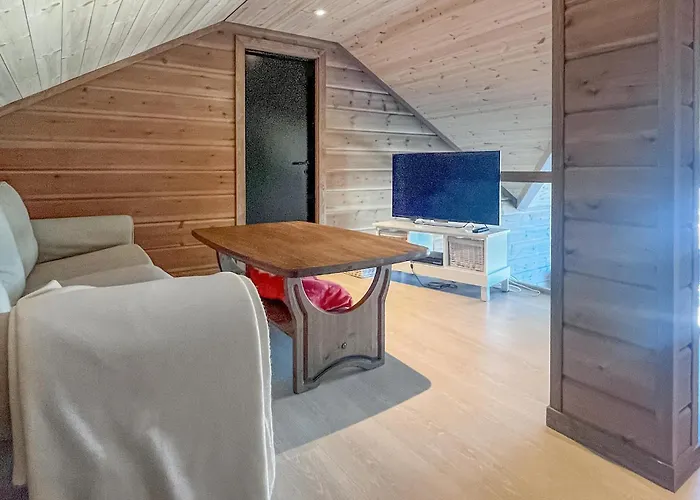 4 Bedroom Lovely In Rysstad